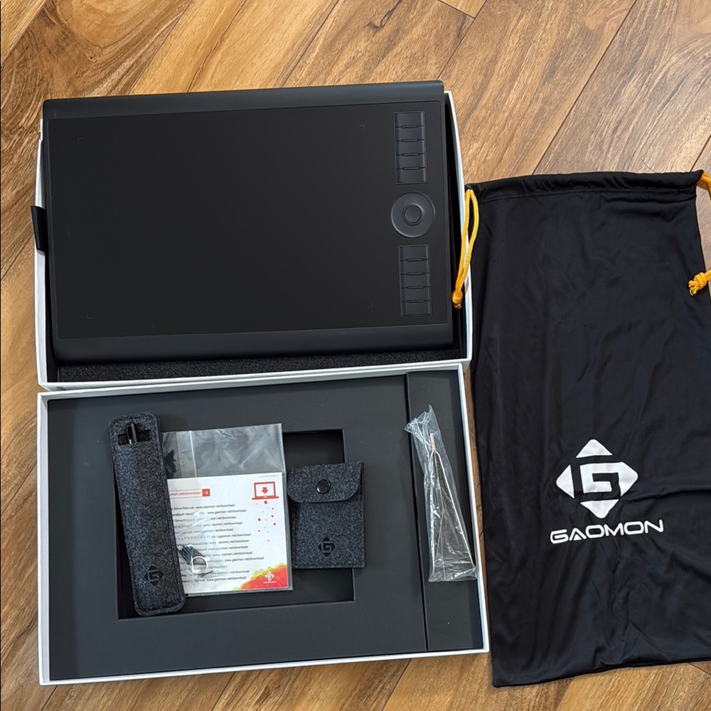 Gaomon Black Drawing Tablet